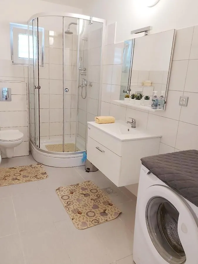 Kate Apartment Rovinj 0*,
